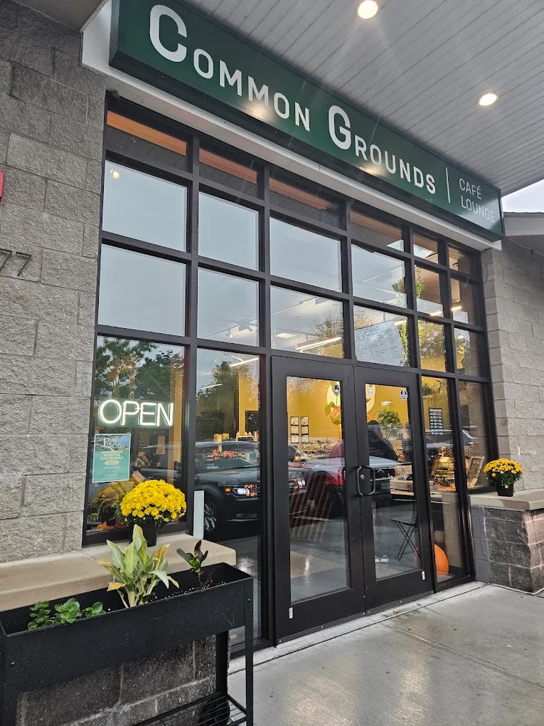 CG Cafe & Roastery (Common Grounds) photo 4