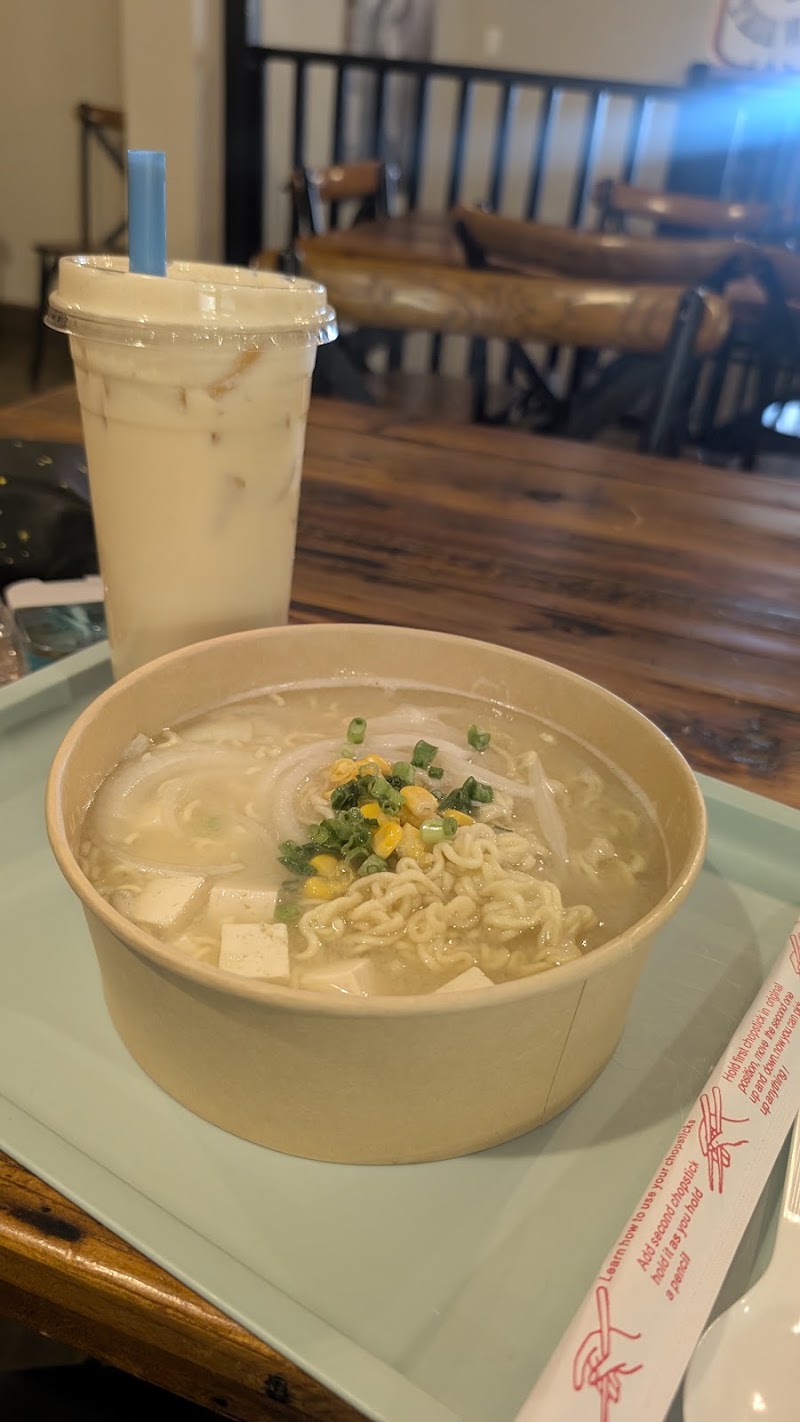 Hi Me Cafe photo 3