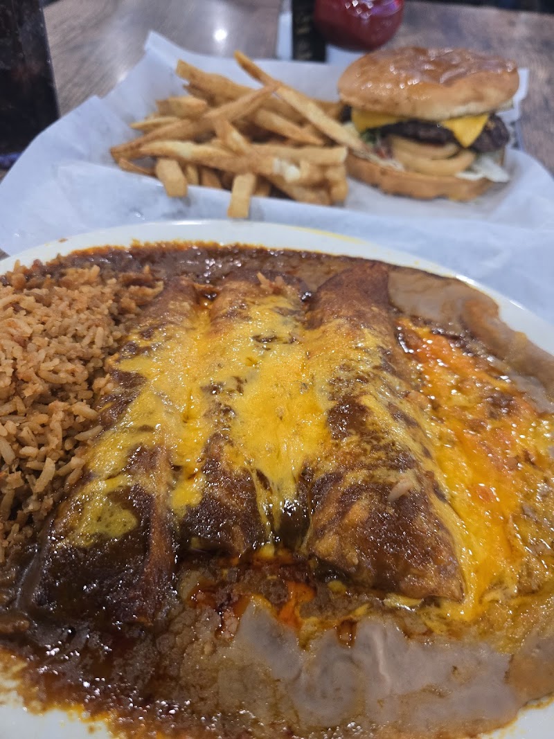 Alberto's Crystal Cafe photo 4