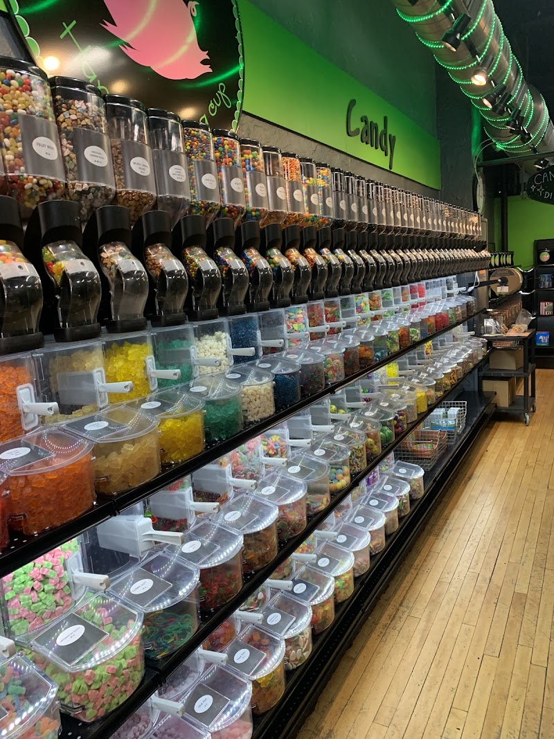 Flying Pig Treat Shop photo 3