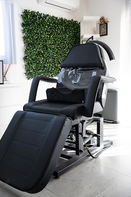 Luxe hair and beauty photo 3