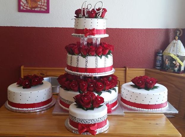 Los Almendros Bakery: Google Places image 2