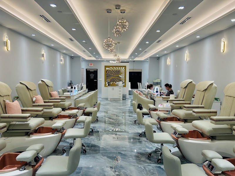 8 Pretty Nails & Spa 2