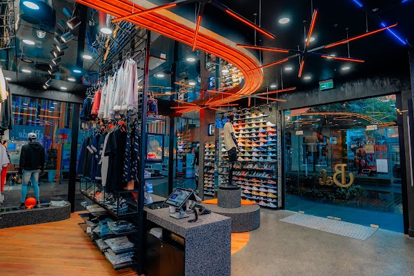 Bladez&Co Rouse Hill