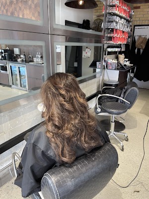 Edward McMillan Hairdressing photo 3