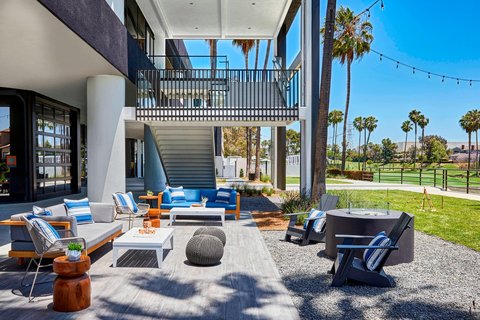 westdrift Manhattan Beach, Autograph Collection