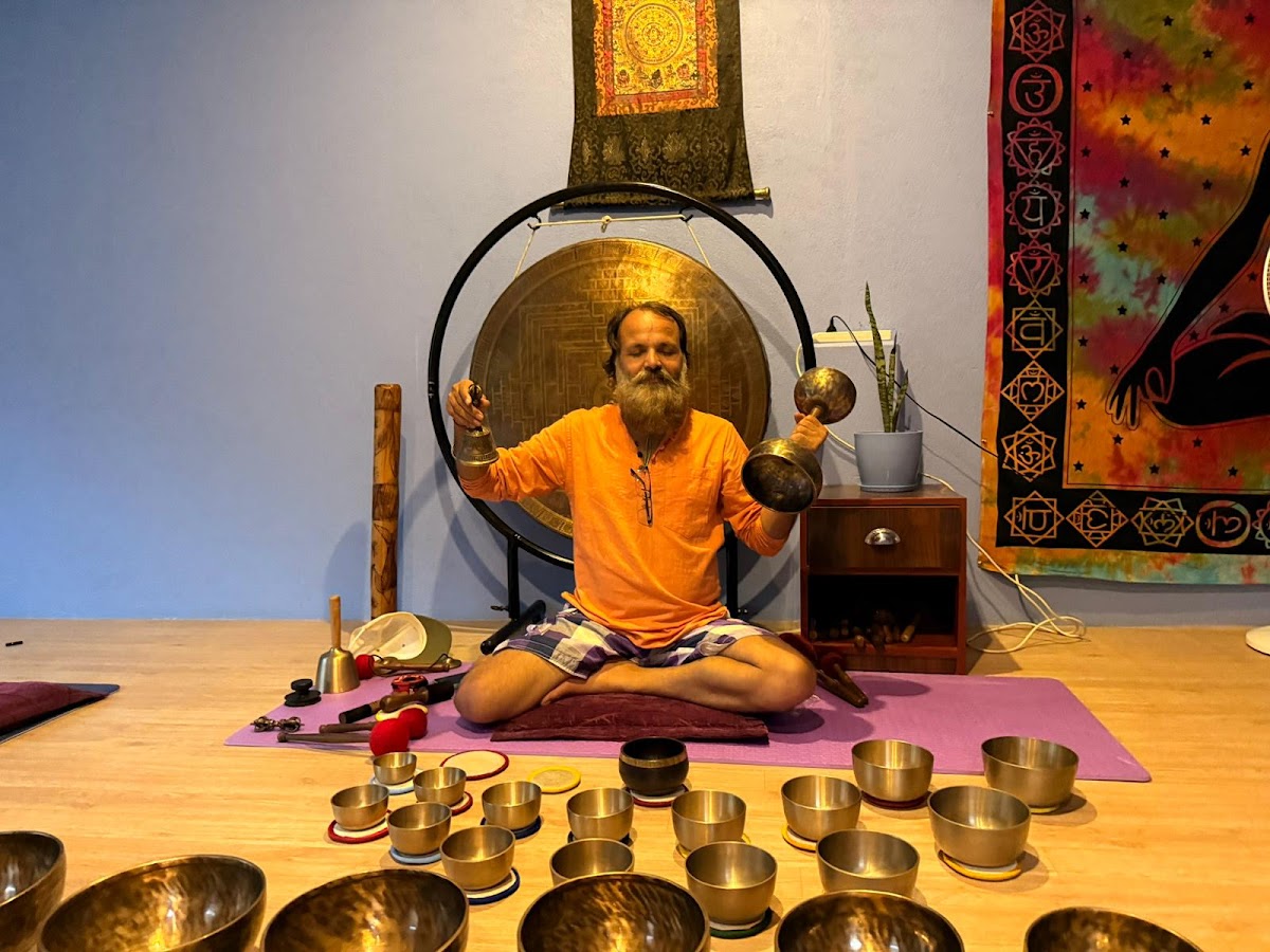 Siddhi Sound Healing & Yoga Retreat Center | Family Homestay