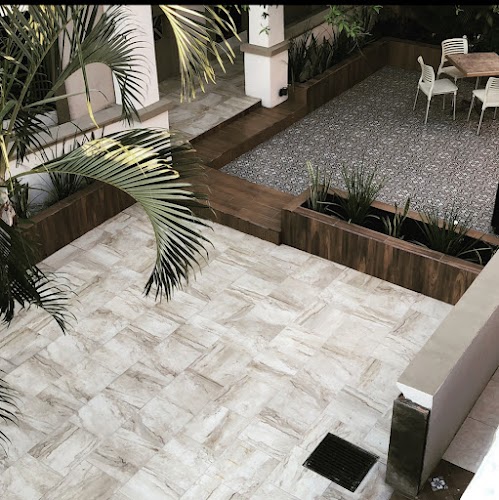 Black Tree Hotel Boutique