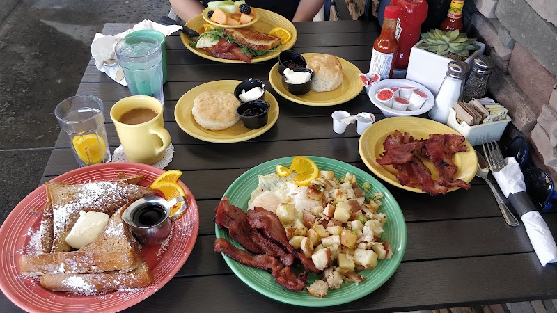 Four Sisters Cafe photo 2