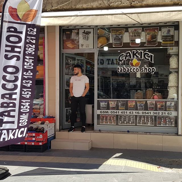 çakıcı tabacco shop mekanı