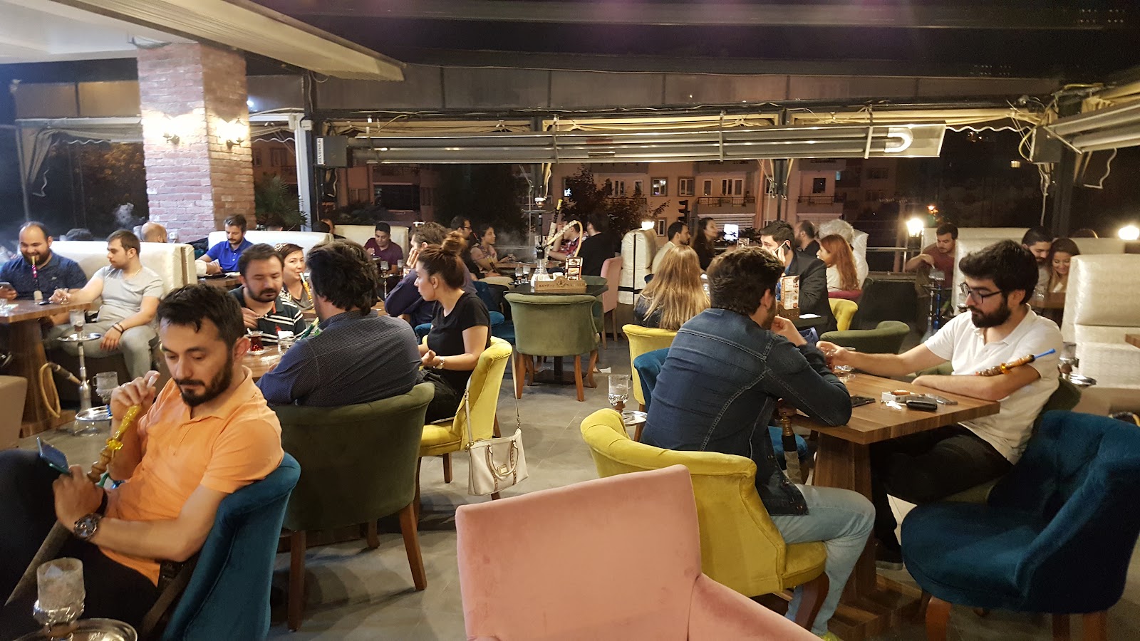 Keyf-i Nargile mekanı