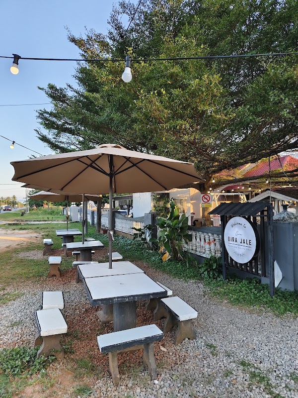 Bira Jale (Home Garden Cafe) - Photo 1