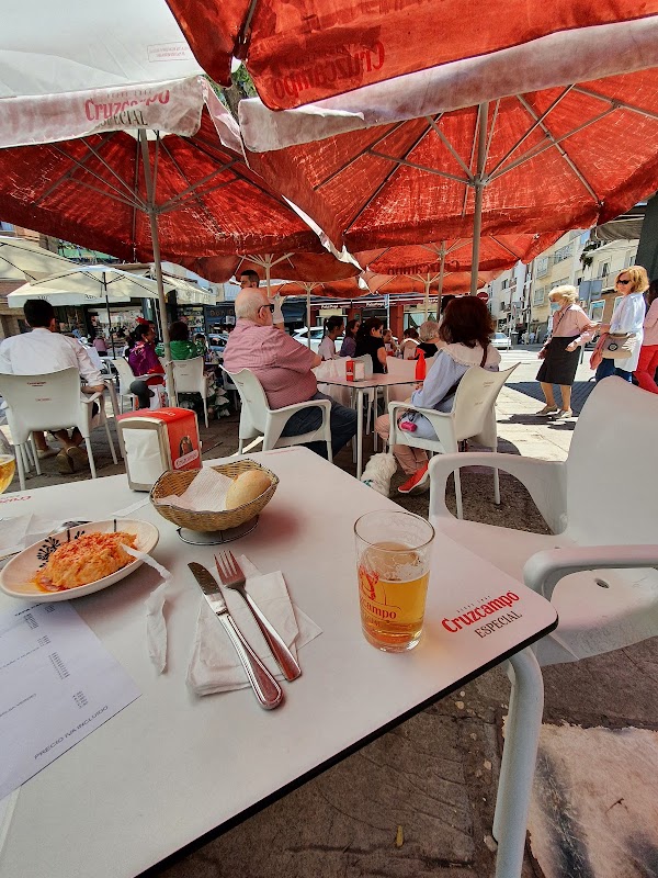 Paká Payá tapas&copas&café