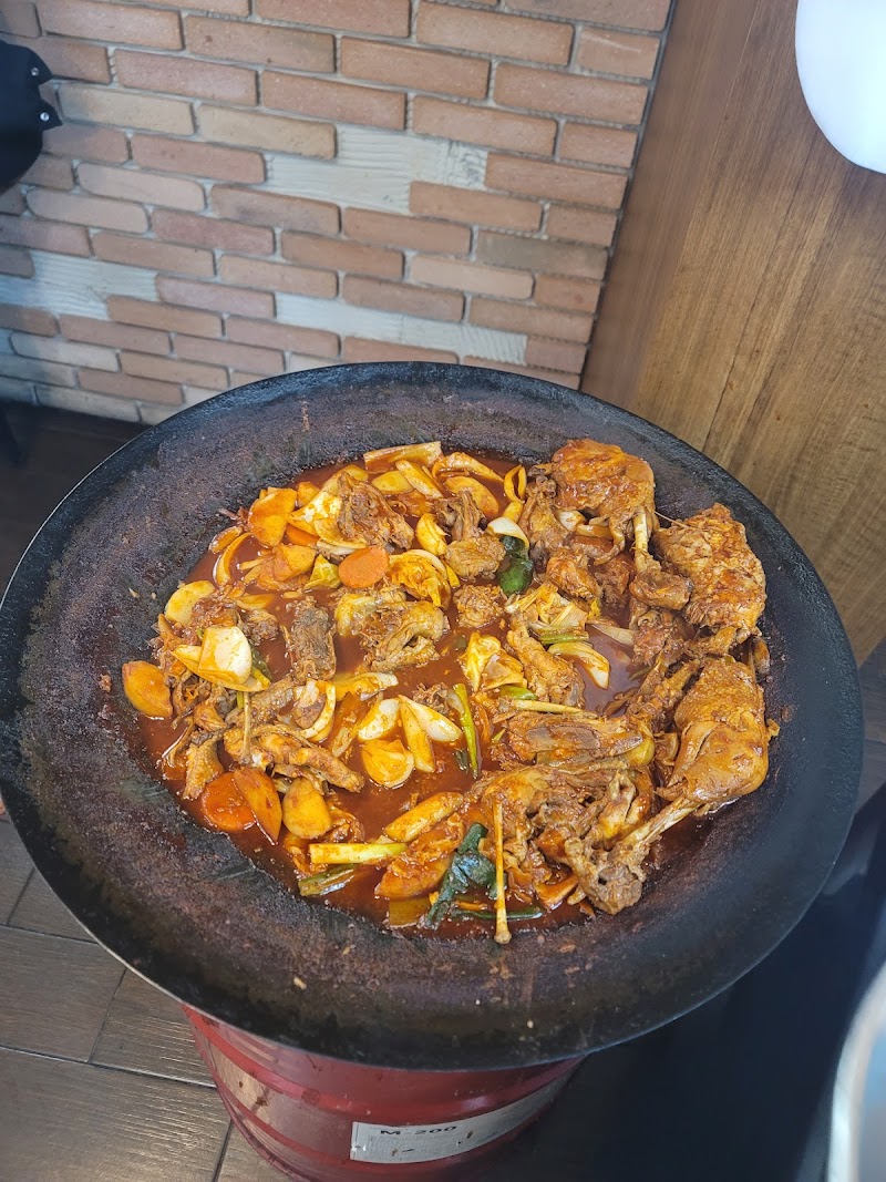 김씨네솥뚜껑닭볶음탕 사진 6
