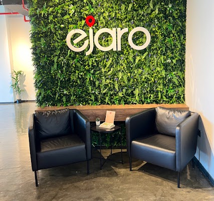 إيجارو لتاجير السيارات