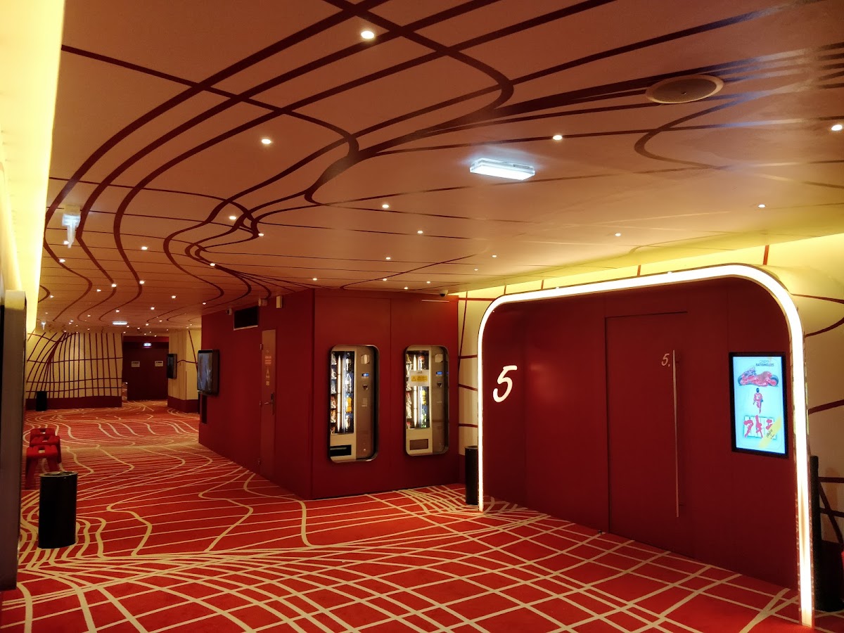 Pathé - Les 7 Batignolles, vue extérieure