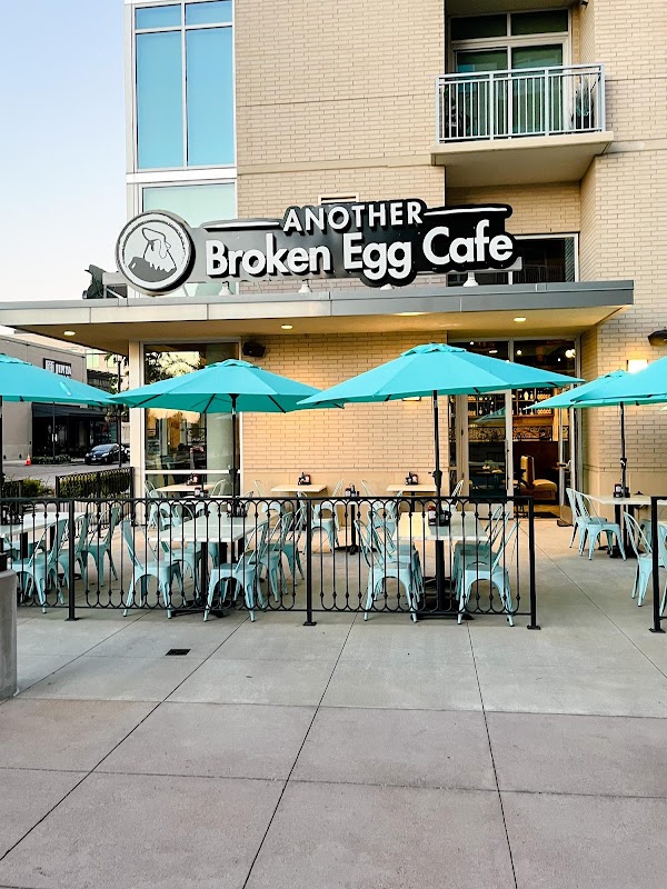 Another Broken Egg Cafe