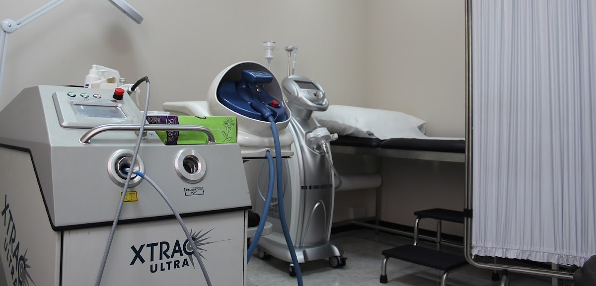 Dr. Mahaveer Mehta Dermatology center Dubai 5