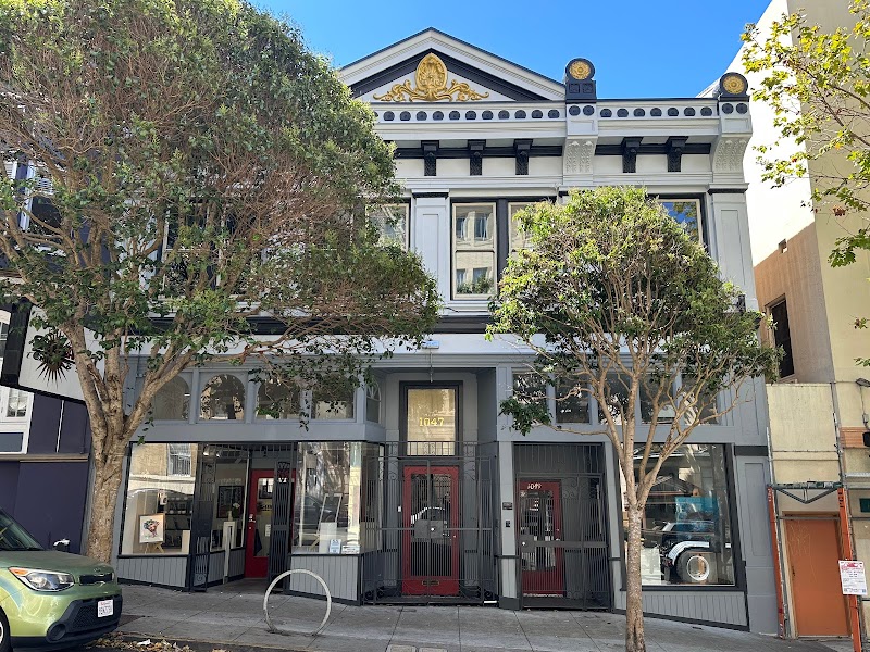 SMAart Gallery & Studio