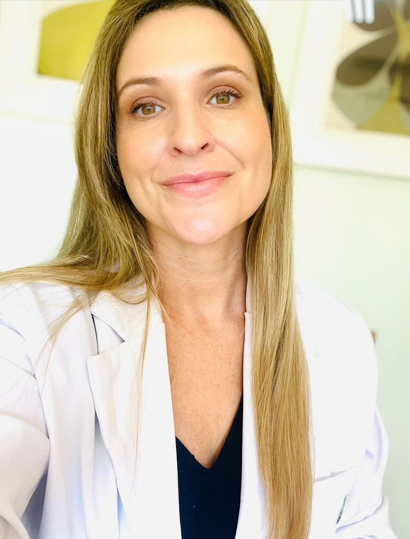 Dra. Gabriela Frantz - Dermatologista