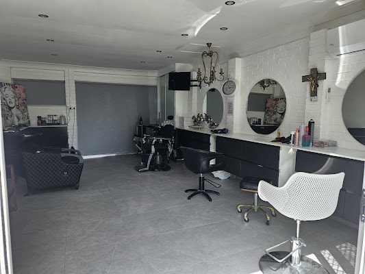 Micheline hairdressing and make-up photo 2