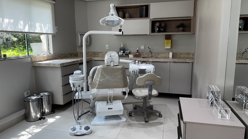 Clínica Odontológica | Prieto & Prieto | Dr. Lucas Prieto & Dra. Andréa Steilein - foto 4