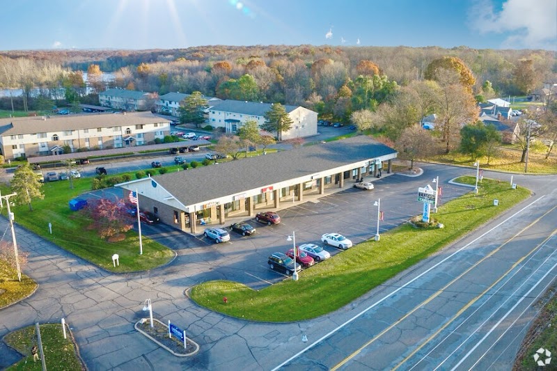 Lakeside Center photo 2