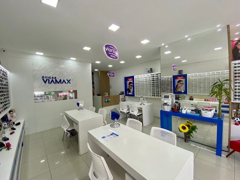 Foto de Óticas Viamax - Joinville / Centro