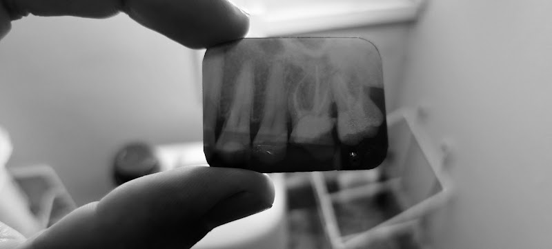 Consultório Odontológico Dr. André & Dra. Patrícia Durães - foto 1