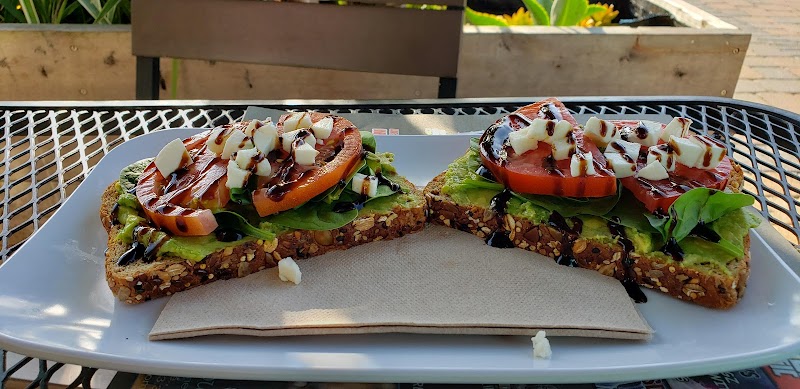 Cafe Surfinista photo 2