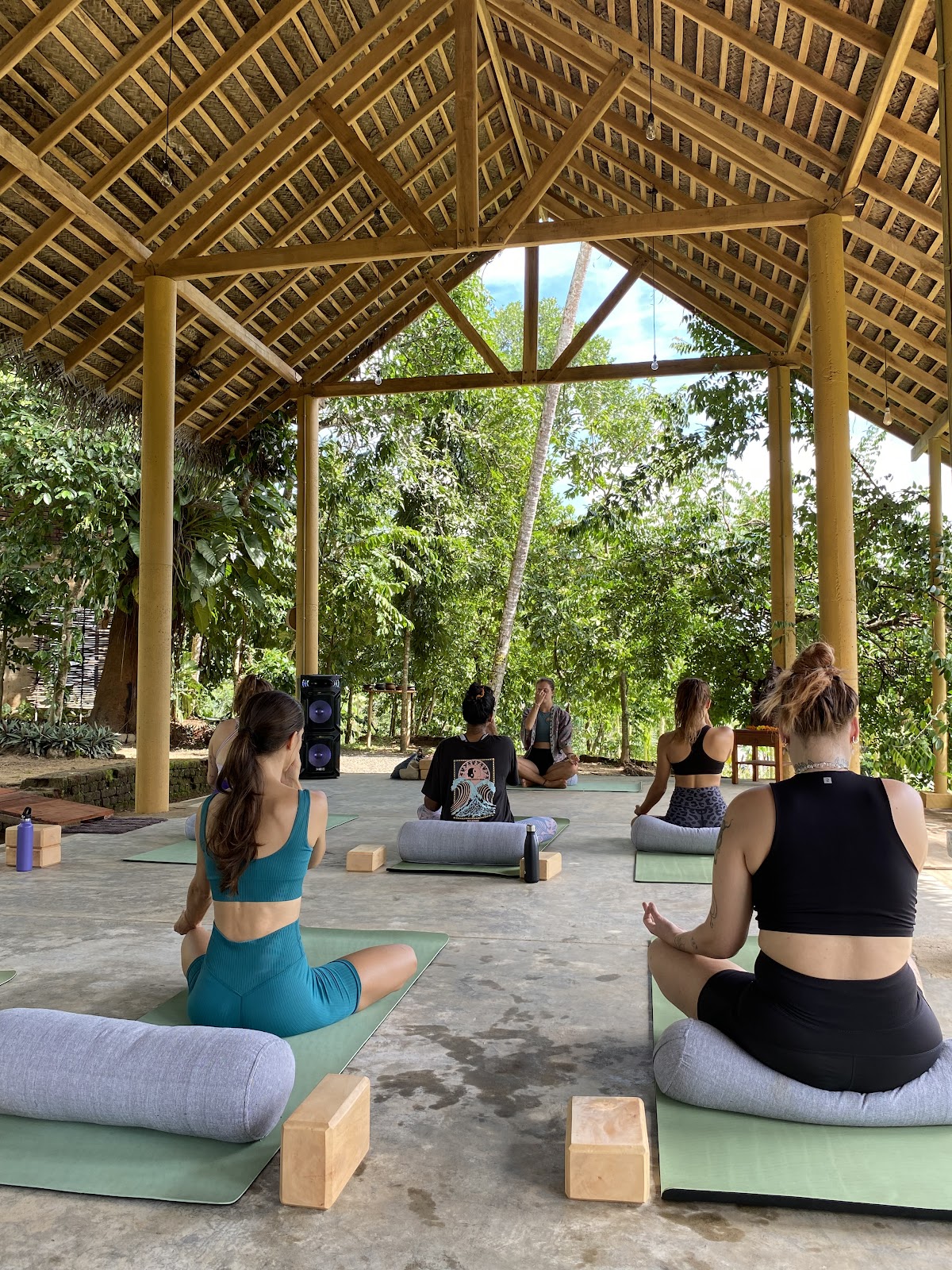 Senses Sri Lanka - Yoga Studio & Yoga teacher training