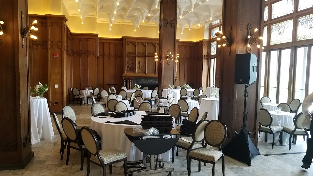 Chicago Athletic Association, dog-friendly hotel, photo 3
