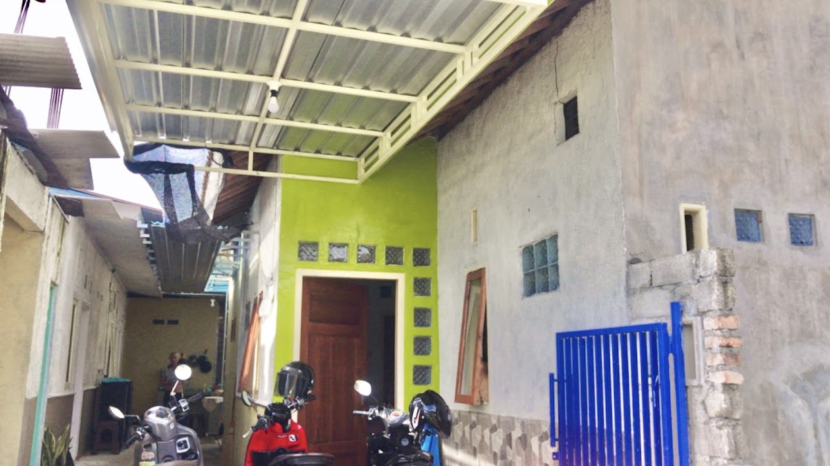 Rumah Tengah Sawah