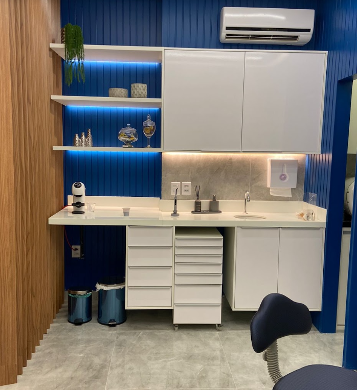 Dra. Larissa Barroso - foto 1