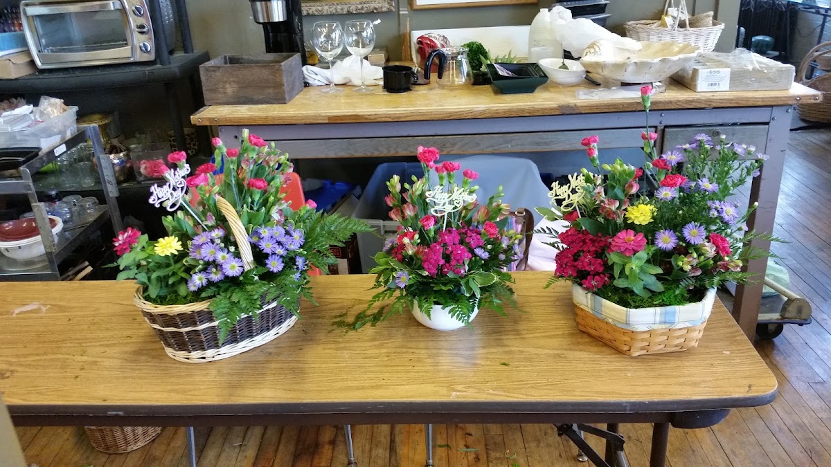 Robert's Floral Design Studio: Google Places image 4