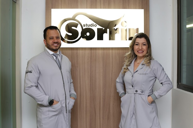 Studio Sorrir - Odontologia Recife - Lentes Dentais | Implantes | Prótese Protocolo | Invisaling