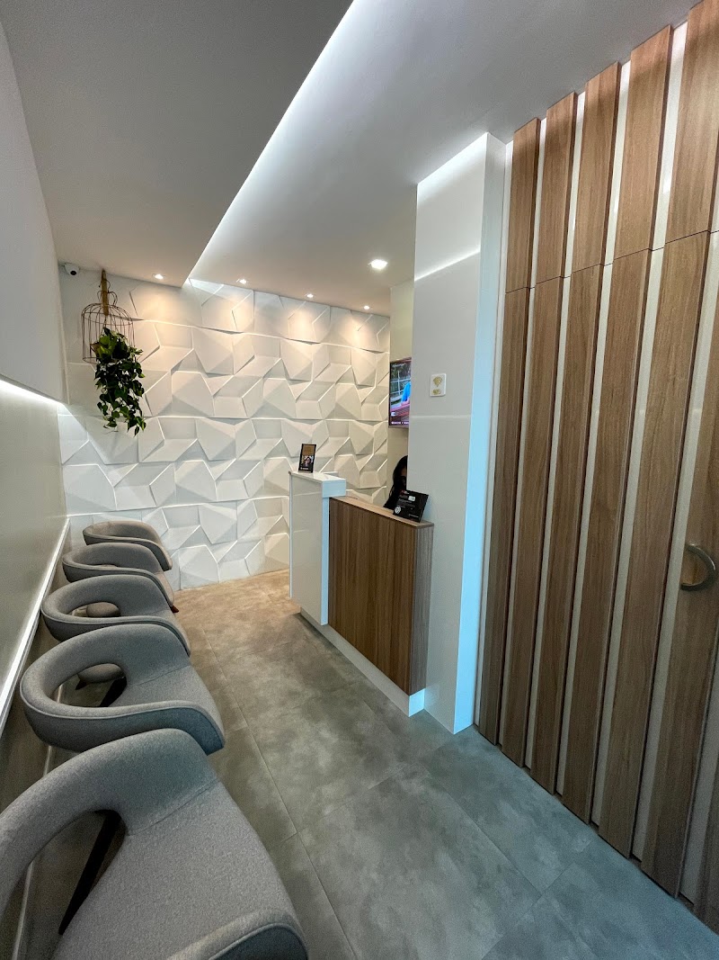 Studio Sorrir - Odontologia Recife - Lentes Dentais | Implantes | Prótese Protocolo | Invisaling - foto 4