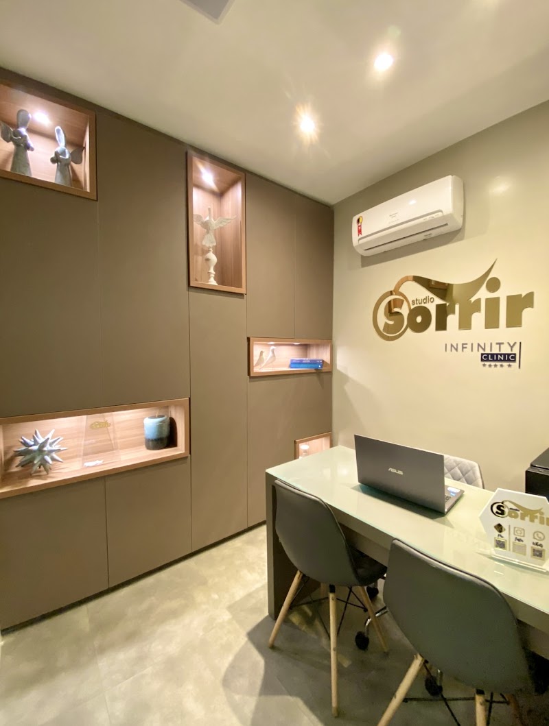 Studio Sorrir - Odontologia Recife - Lentes Dentais | Implantes | Prótese Protocolo | Invisaling - foto 2