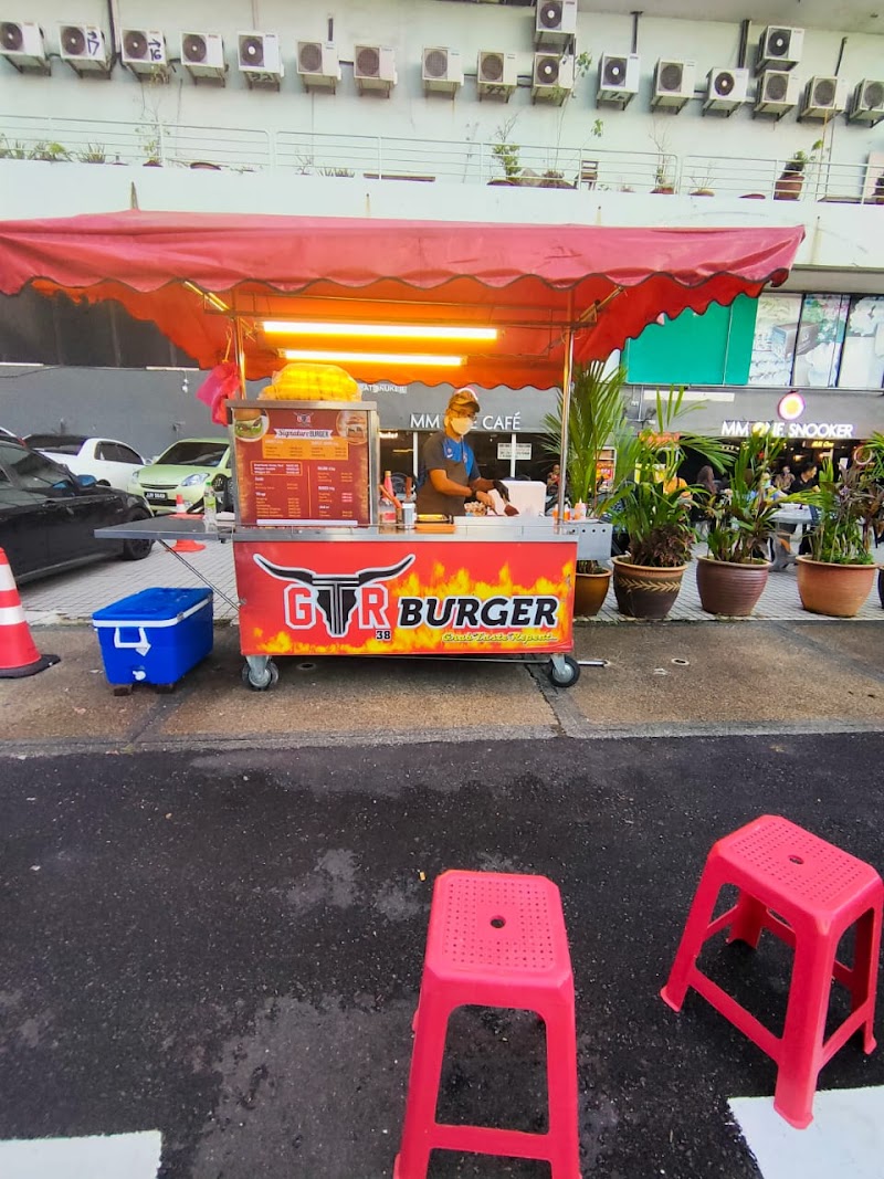 GTR Burger Century JB photo 1