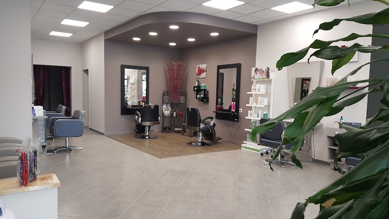 SARL CLAUDINE COIFFURE (CLAUDINE COIFFURE) — photo 2