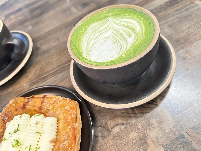 Buzz and Bustle Coffee & Bodega - The Village Dallas photo 4