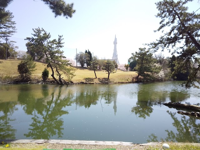 Hikarioka Public Golf Course - Photo 4