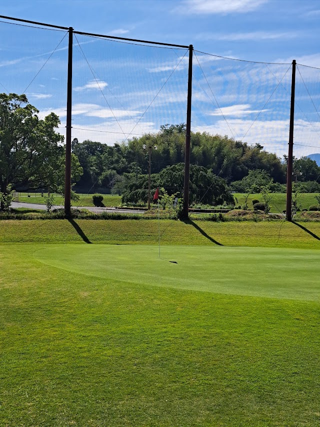 Hikarioka Public Golf Course - Photo 5