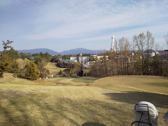 Hikarioka Public Golf Course - Photo 6