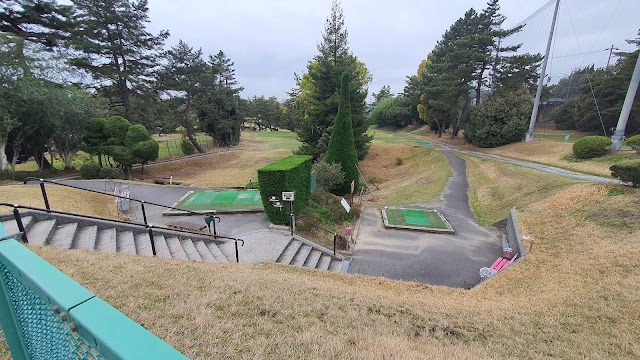 Hikarioka Public Golf Course - Photo 8