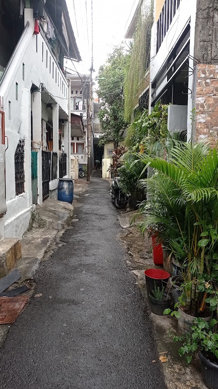 Kontrakan kebon baru