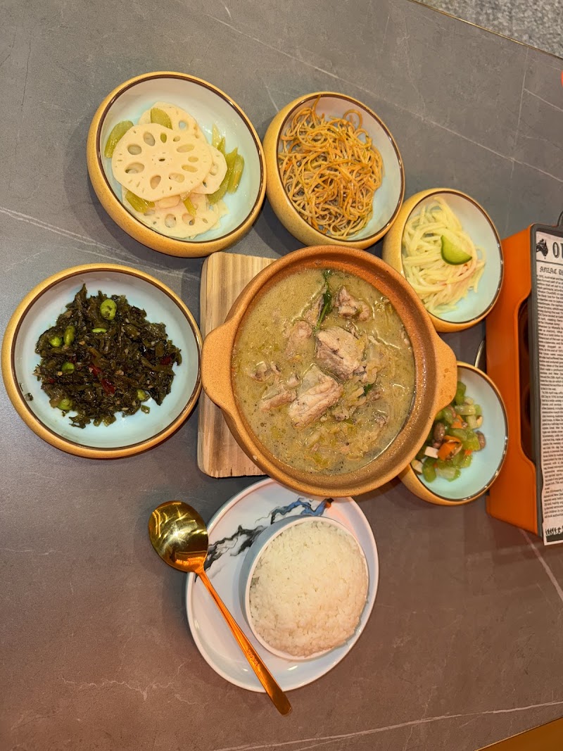 Dragon BBQ Bar 龍炭长烧烤吧·东北烧烤·炒菜 photo 2