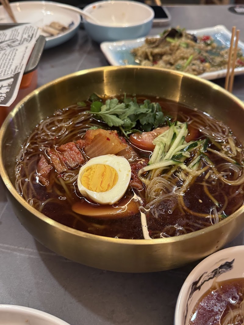 Dragon BBQ Bar 龍炭长烧烤吧·东北烧烤·炒菜 photo 6