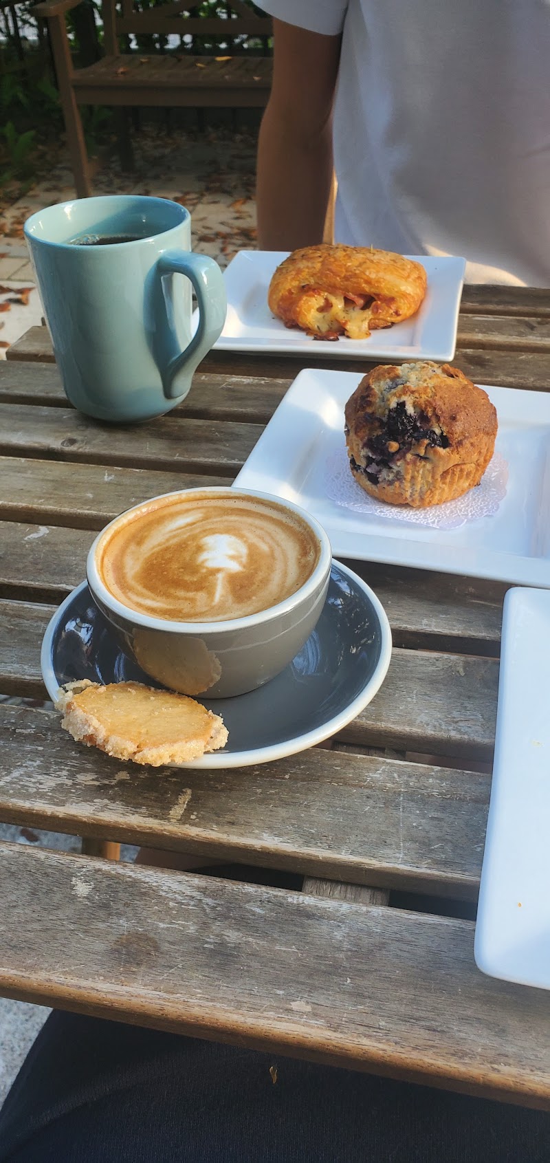 Loic Bakery and Cafe Bar photo 3