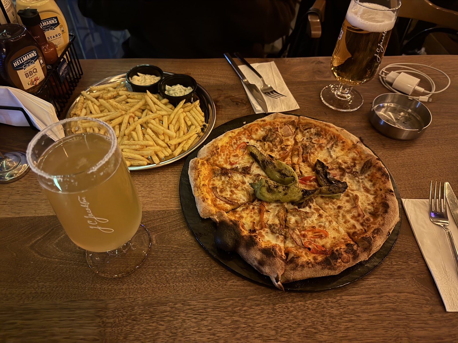 Rily Pub Bursa mekanı